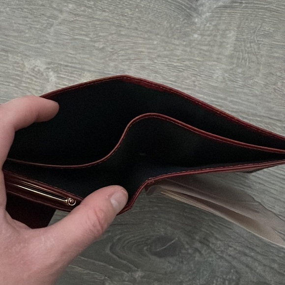 Wallet, 6in x 4in - Picture 5 of 8